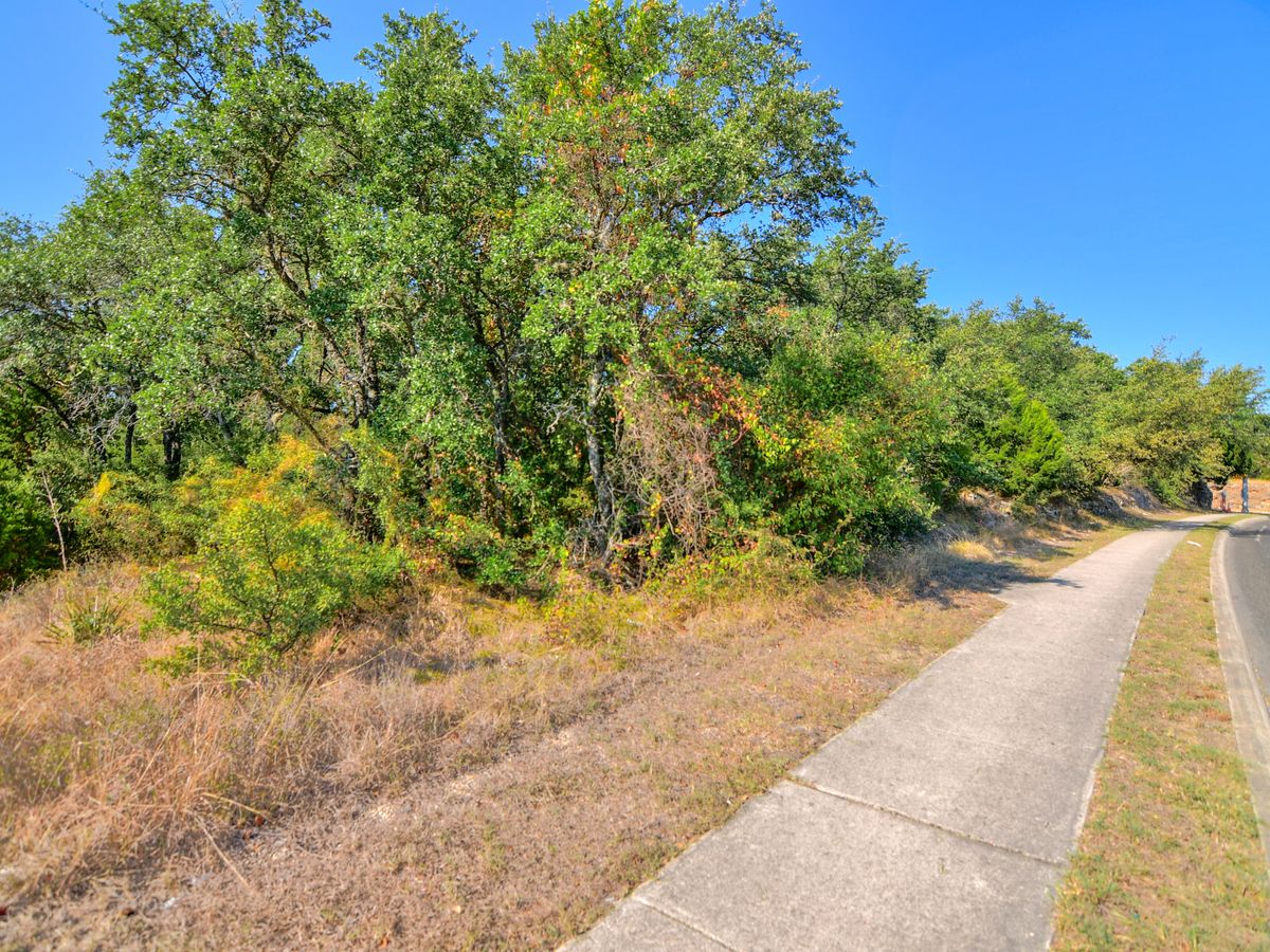 Commercial Property at Evans Rd & Knights Cross Zoned