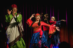 Linda Gamberini Kazafy Haggala 01 Kazafy Troupe Italy Show + Anahita _LaClaque_phGiuliaFer