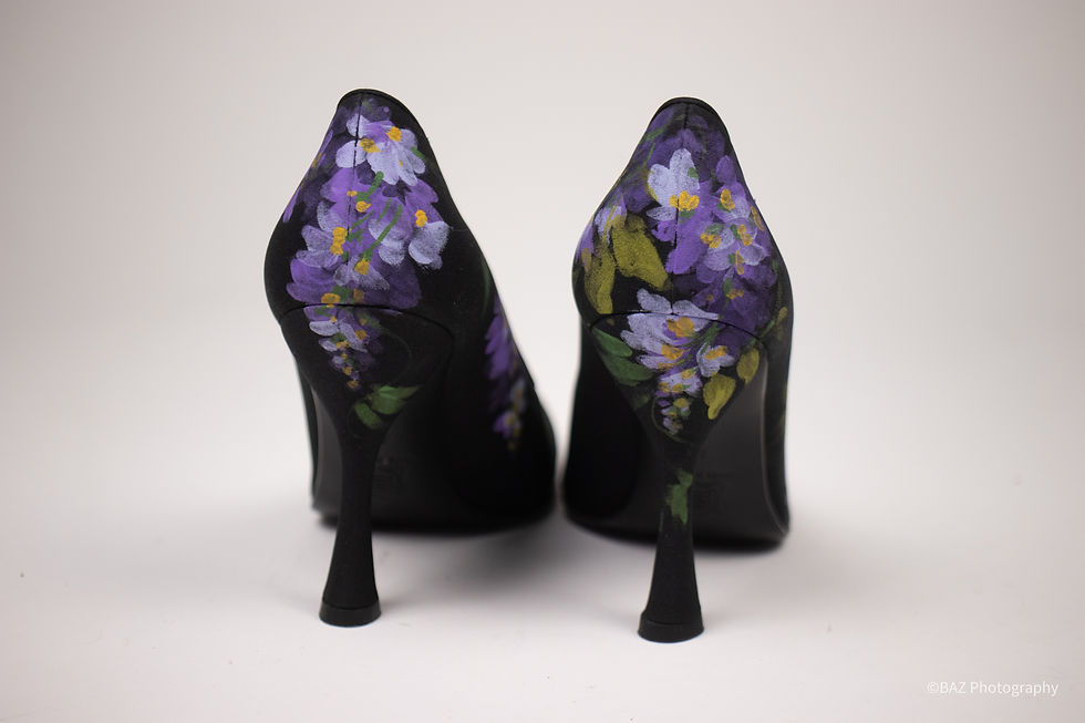 Thumbnail: 1990's DOLCE & GABBANA Painted Silk Pumps - Size 37