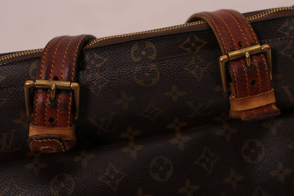 Thumbnail: Vintage LOUIS VUITTON Multipockets Monogram City Bag