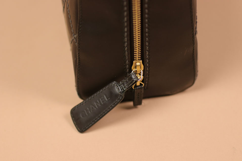 Thumbnail: Vintage 2002 Chanel Bowler Bag Chocolat Brown Calf Leather
