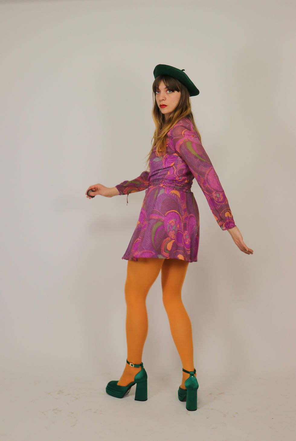 Thumbnail: 1960s Orange and Purple Paisley Silk Mini Dress - Size Xs-S
