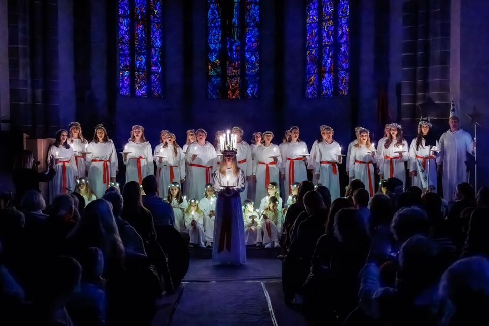 Lucia 2025 - wix-bakgrund.png