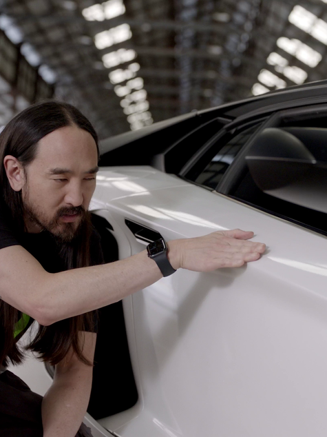 Drop of a 1:1 NFT Together with the Last Aventador Coupé Ever Produced