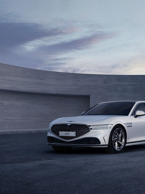 GENESIS’ FLAGSHIP LUXURY SEDAN, THE G90, MAKES ITS MIDDLE EAST & AFRICA DEBUT
