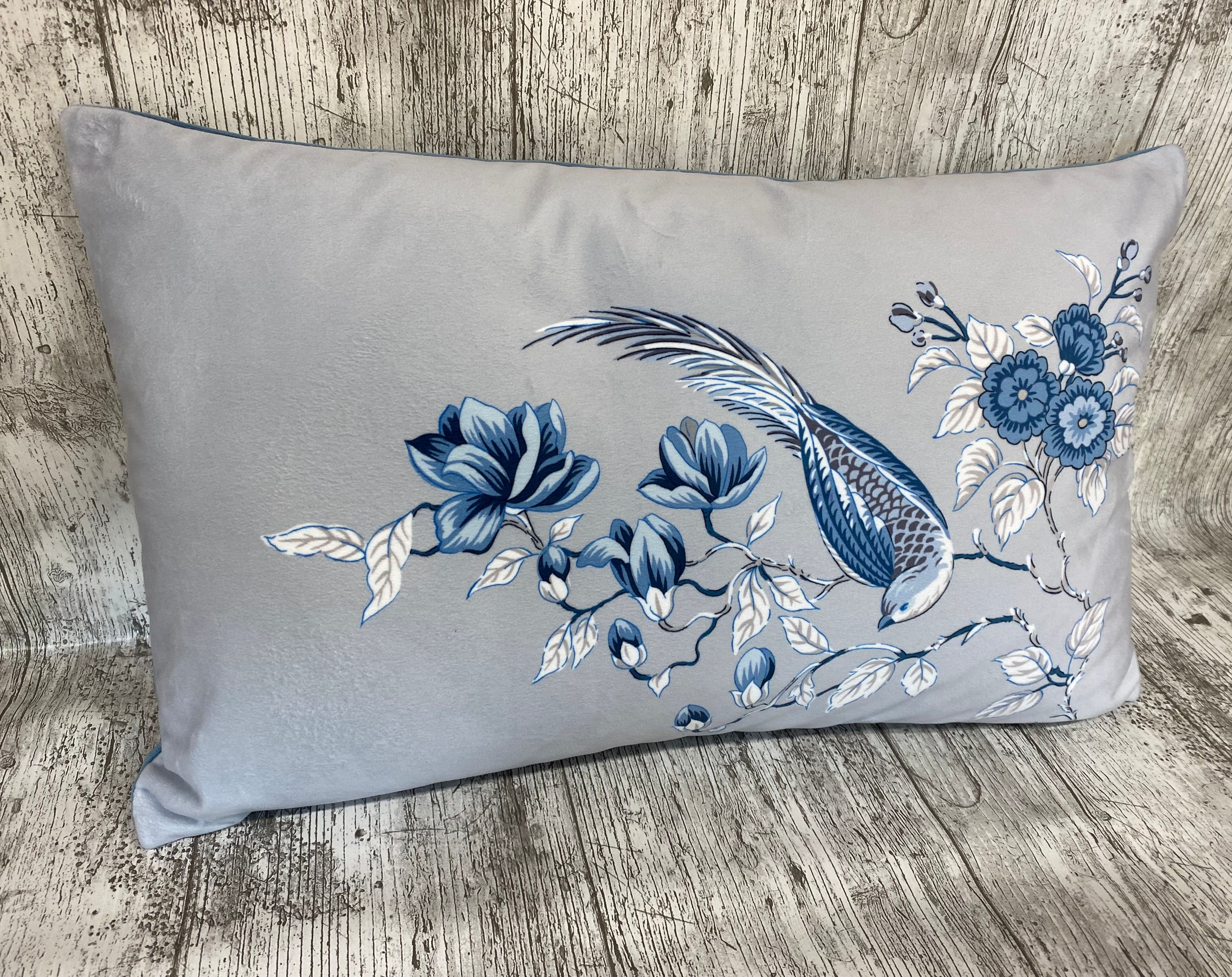 Velvet cushion with Birds and flowers