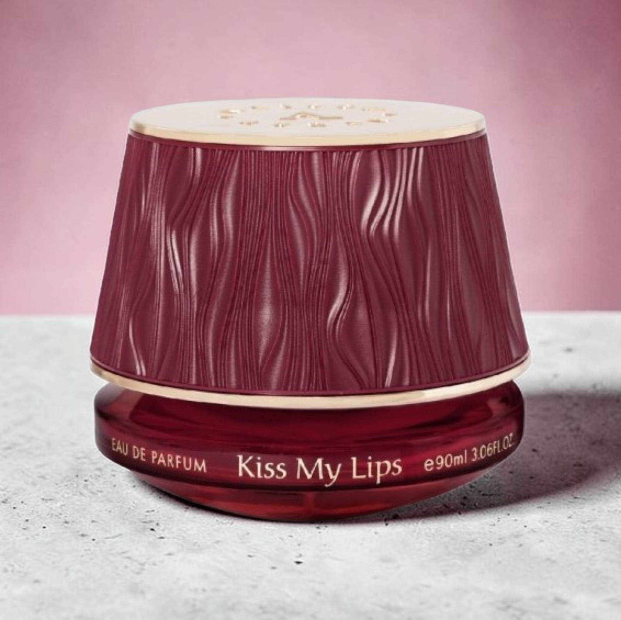 KISS MY LIPS