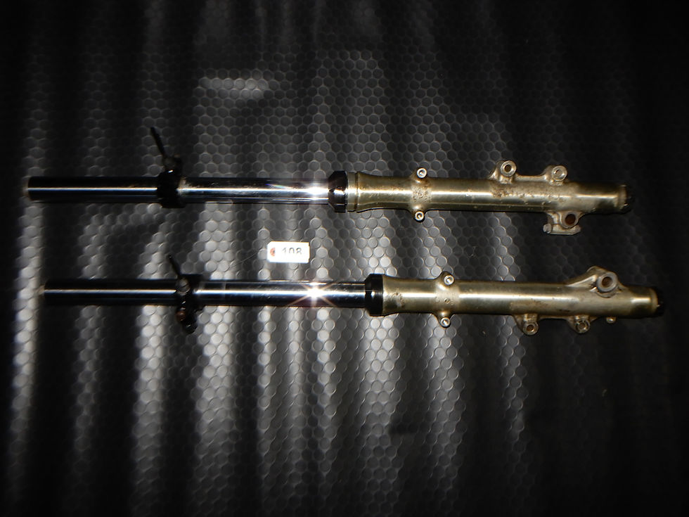 #108(SUZUKI GSX1100E STDフロントフォーク)