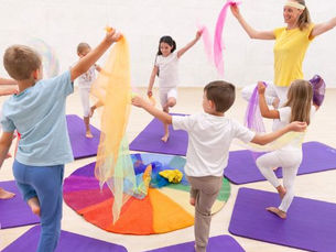 Mehr Fokus und innere Ruhe: Wie Kinderyoga die Konzentration stärkt