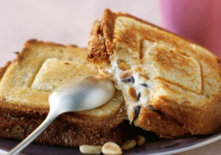 *Le croque-Monsieur Chèvre/Miel*