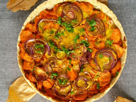 Tarte à la carotte, oignon rouge caramélisé et feta *