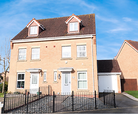 3 BEDROOM SEMI-DETACHED MODERN TOWN HOUSE WITH GARAGE