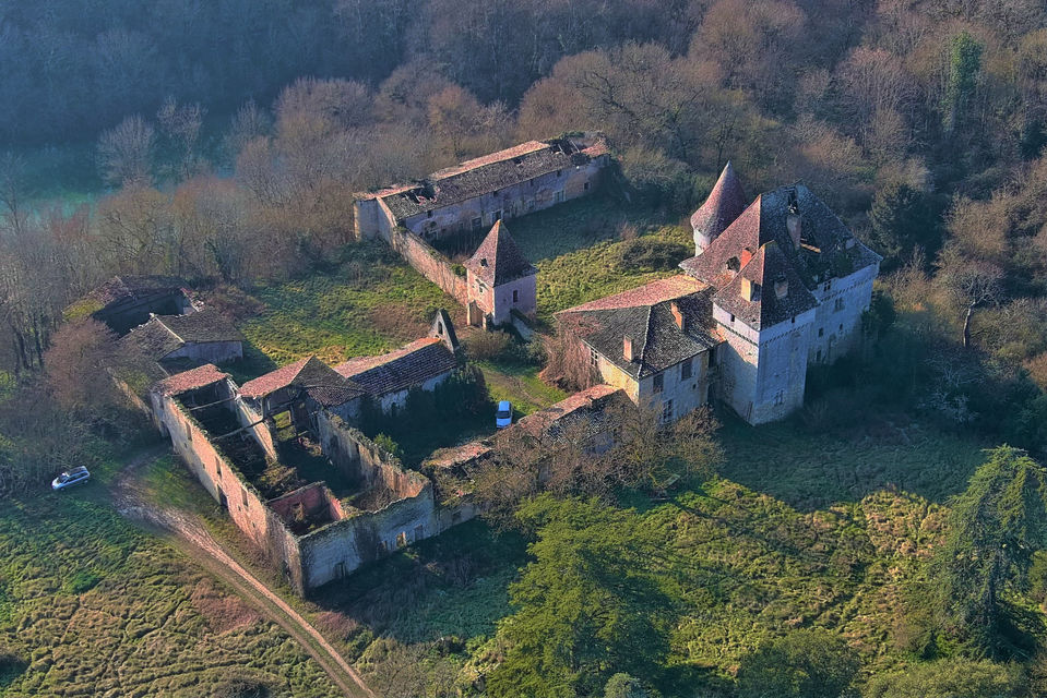 Constat de dégâts sur bâtiment pour chiffrage de travaux dans le cadre d'une rénovation avec WORKING DRONE
