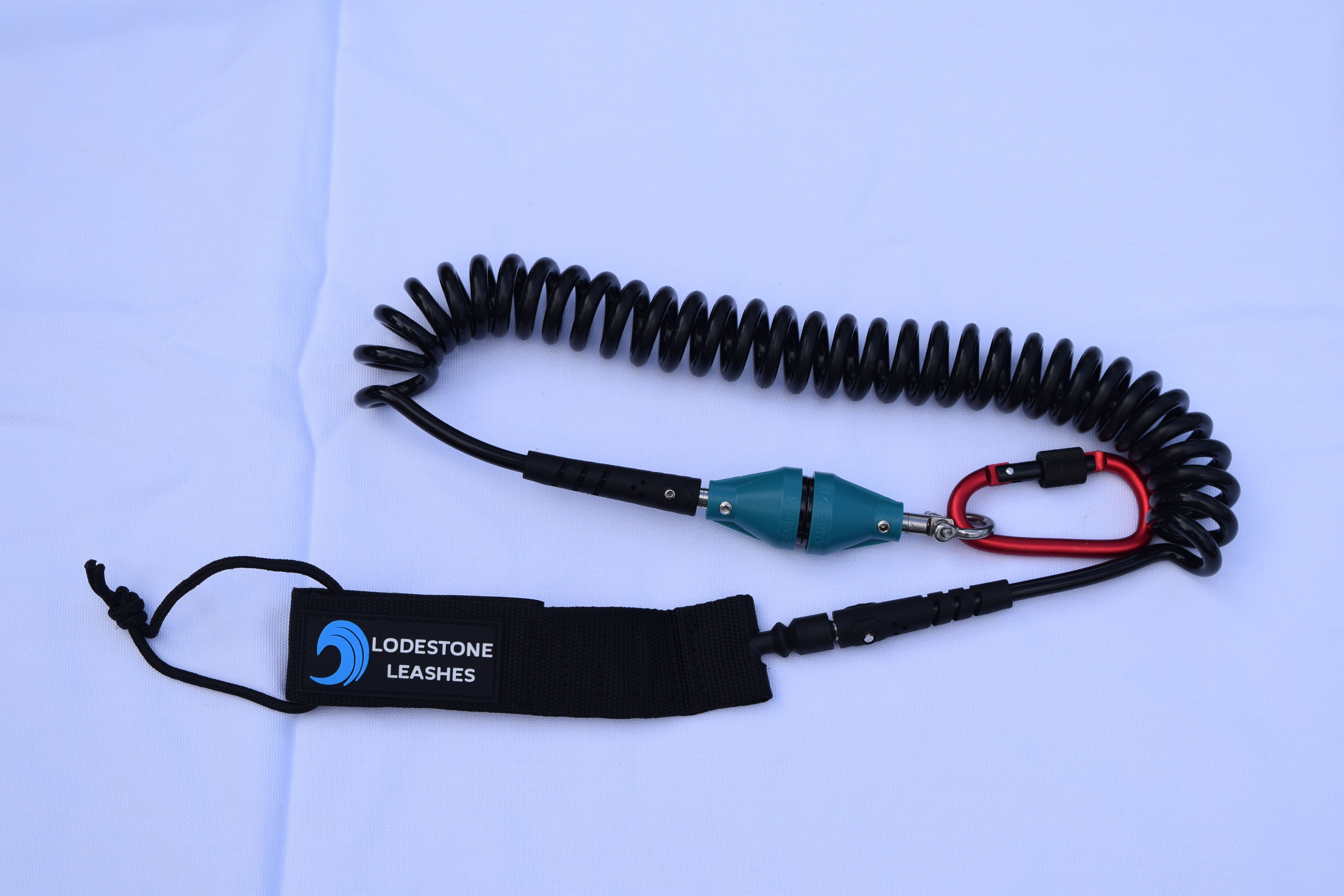 Lodestone Leash Automatic Release Leash with Carabiner