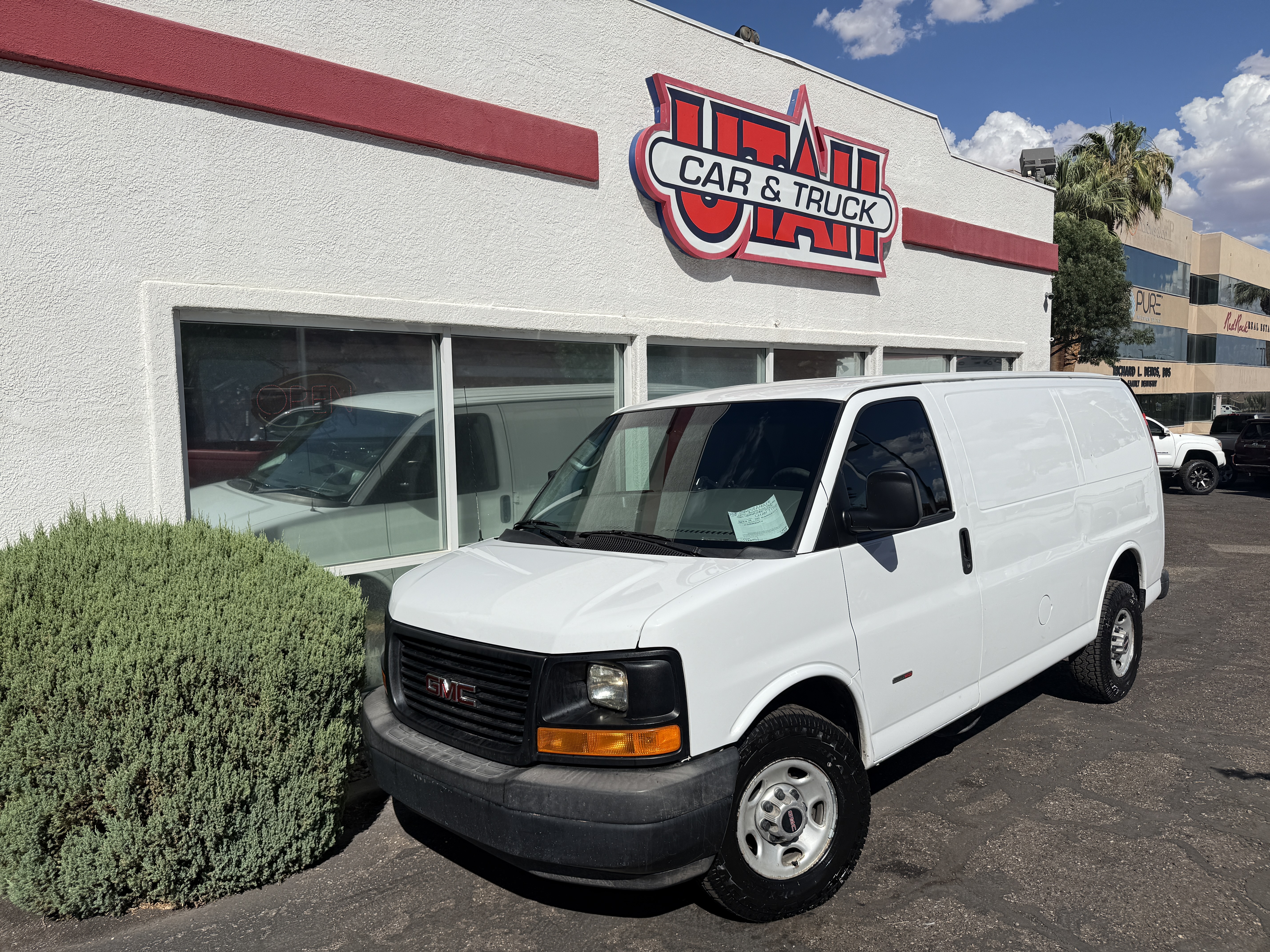 2013 GMC Savana 2500 SWB's photo