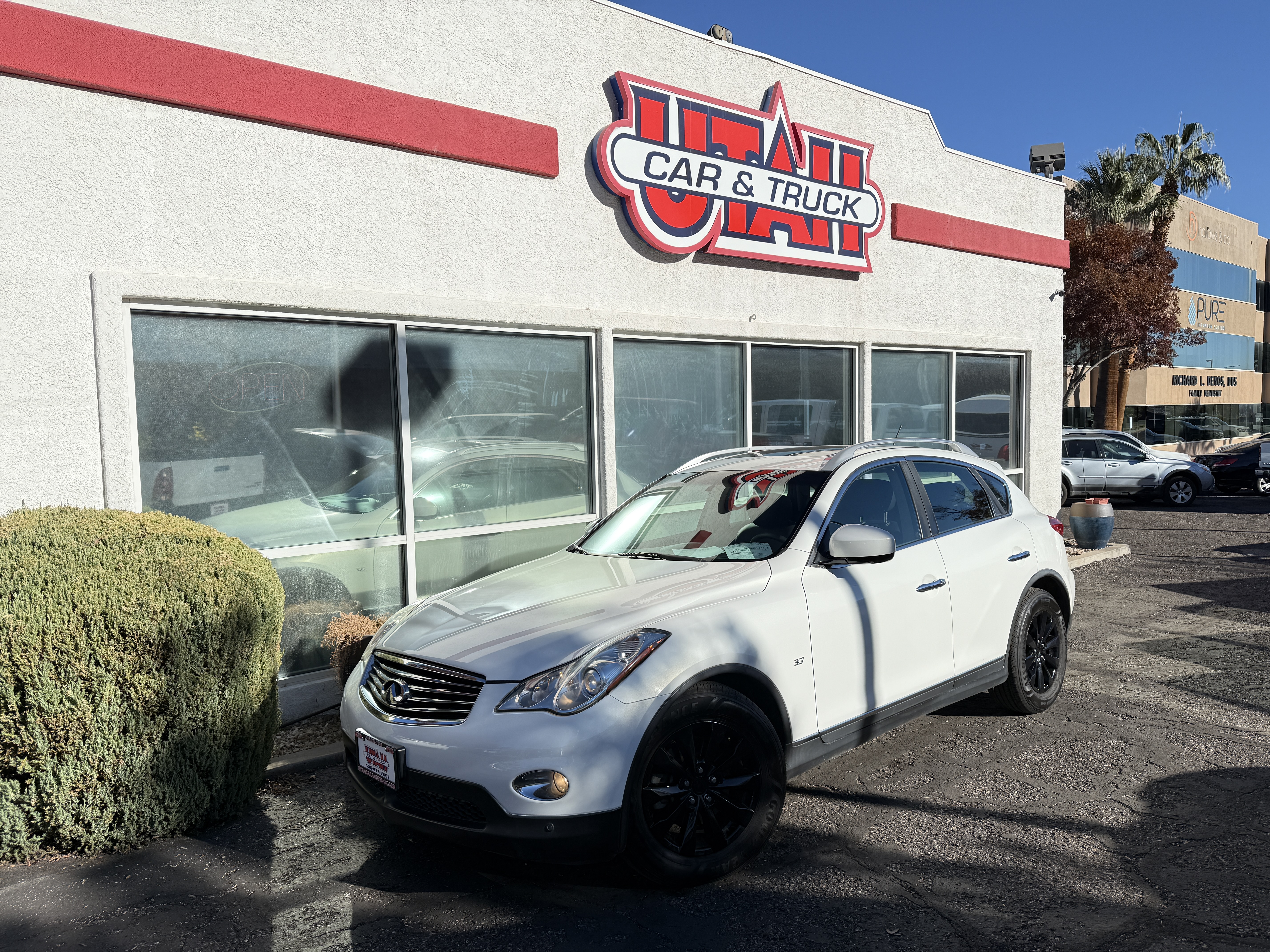 2015 INFINITI QX50's photo