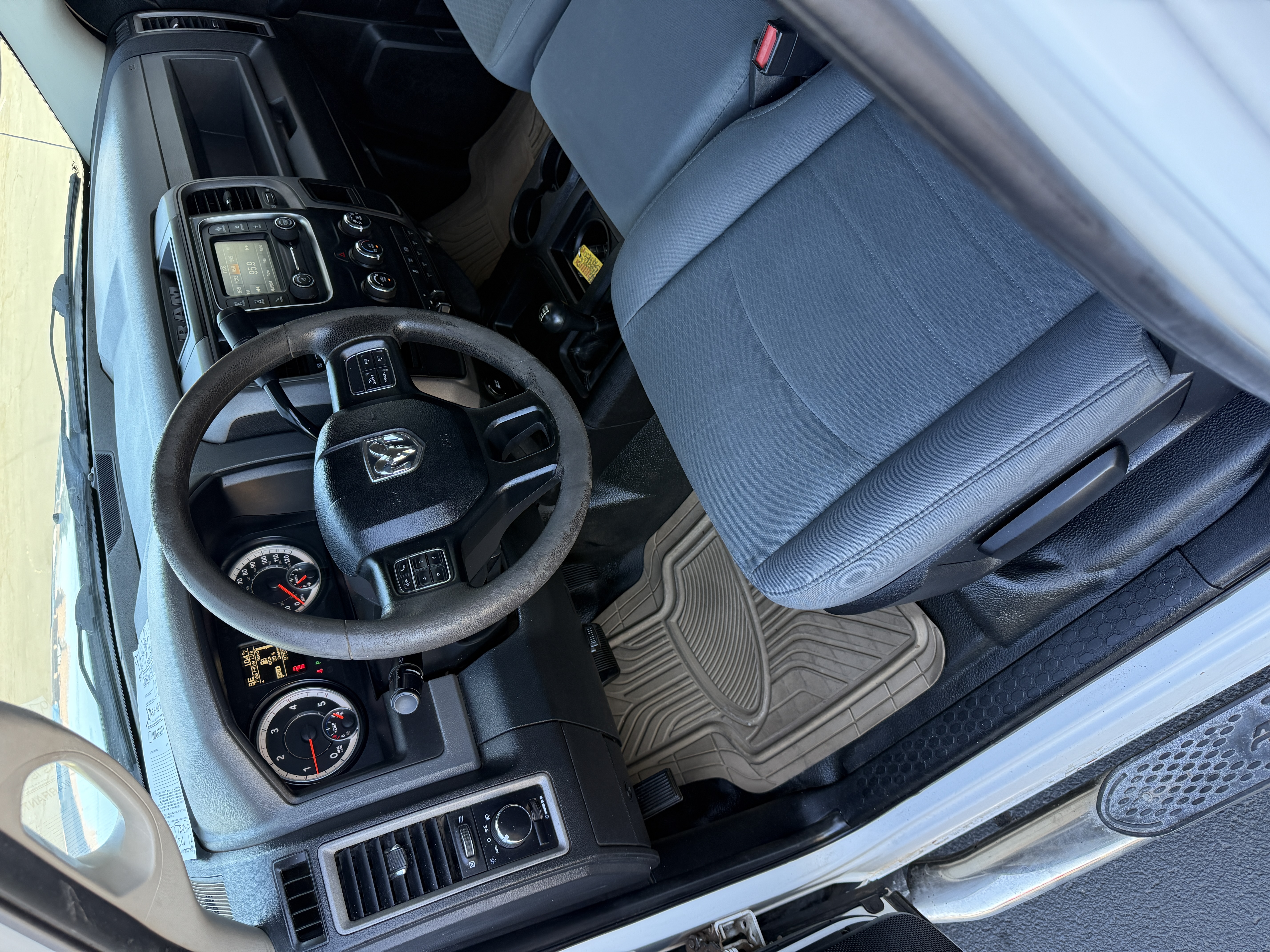 2017 RAM 5500 - Photo 15