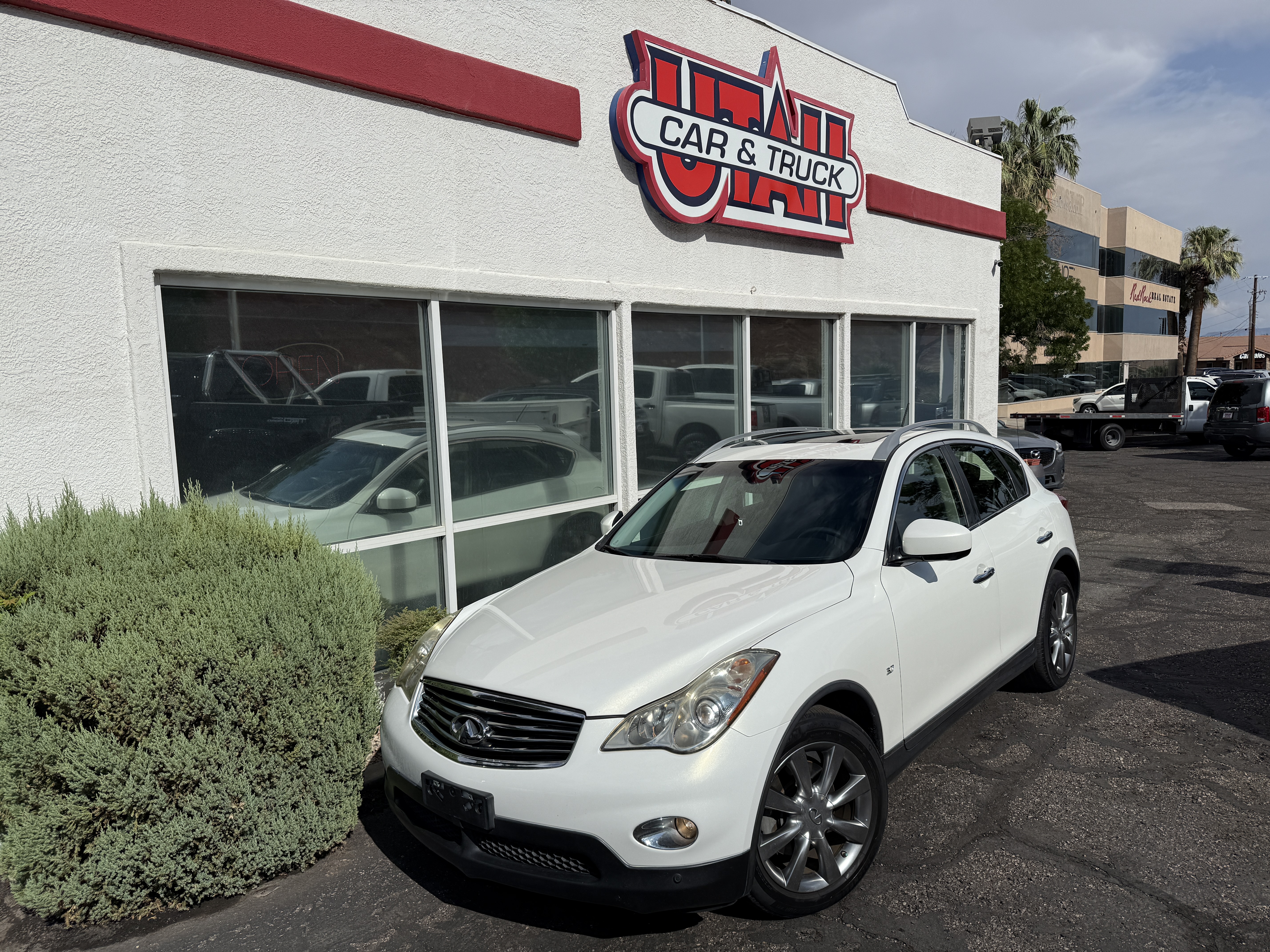 2015 INFINITI QX50