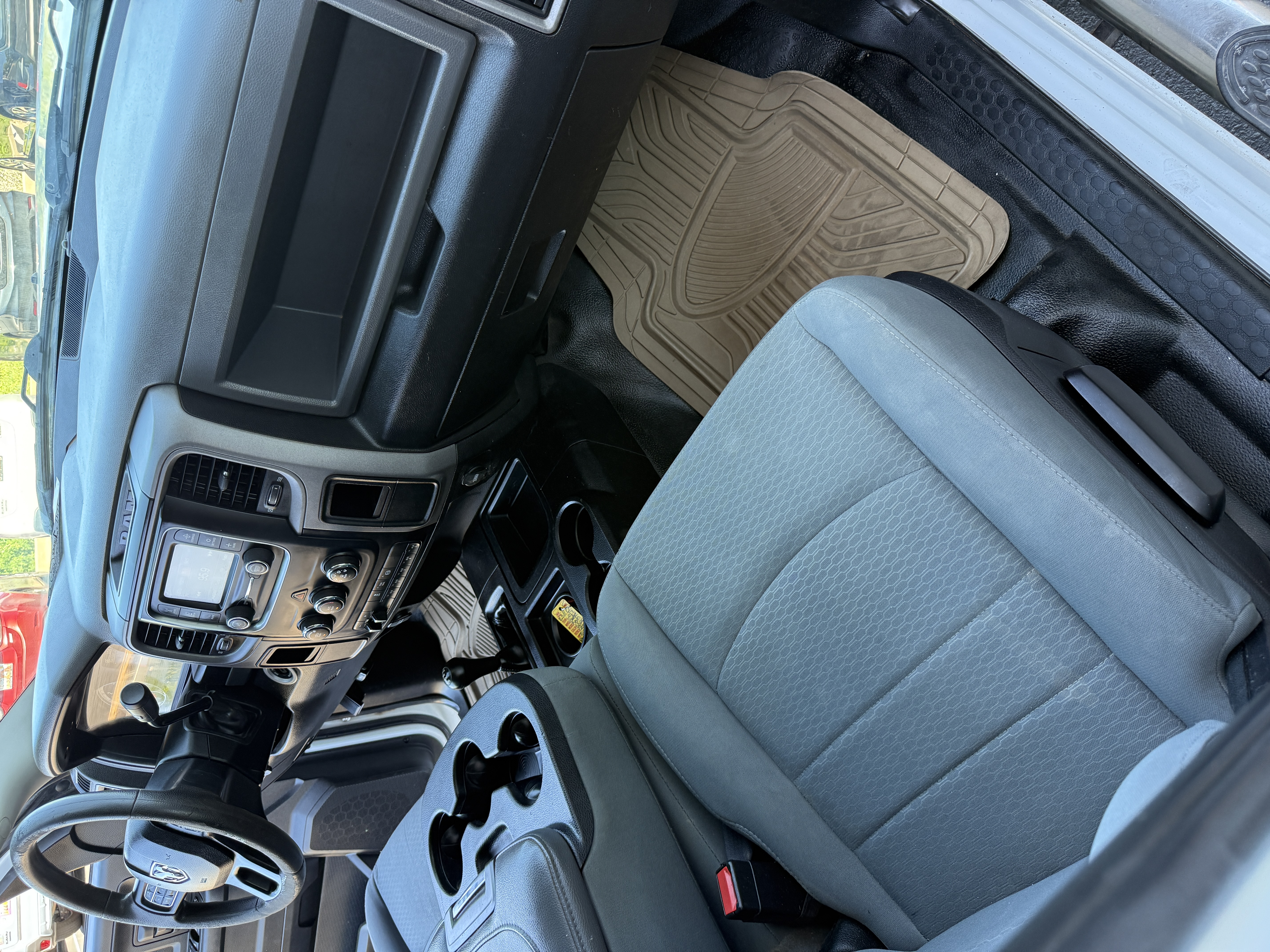 2017 RAM 5500 - Photo 24