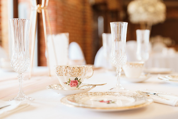 vintage china wedding reception