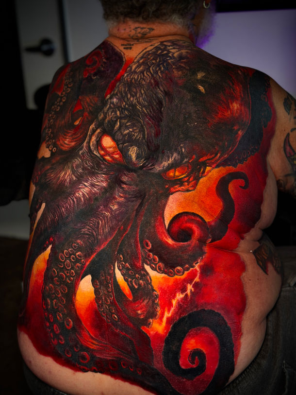 Color realism cover up tattoo of octopus by Ekaterina Alenteva ( Katenski.ink ), Los Angeles, California.