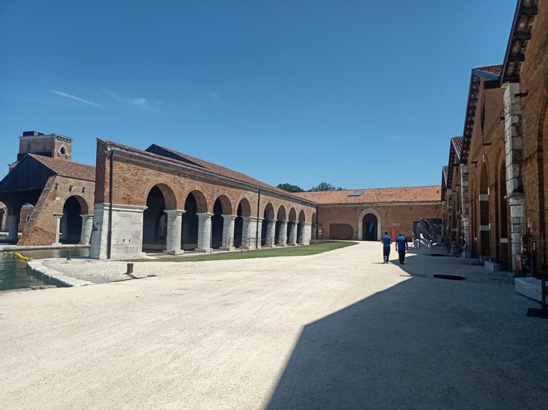 LA BIENNALE - VAL 171 — immagine 3