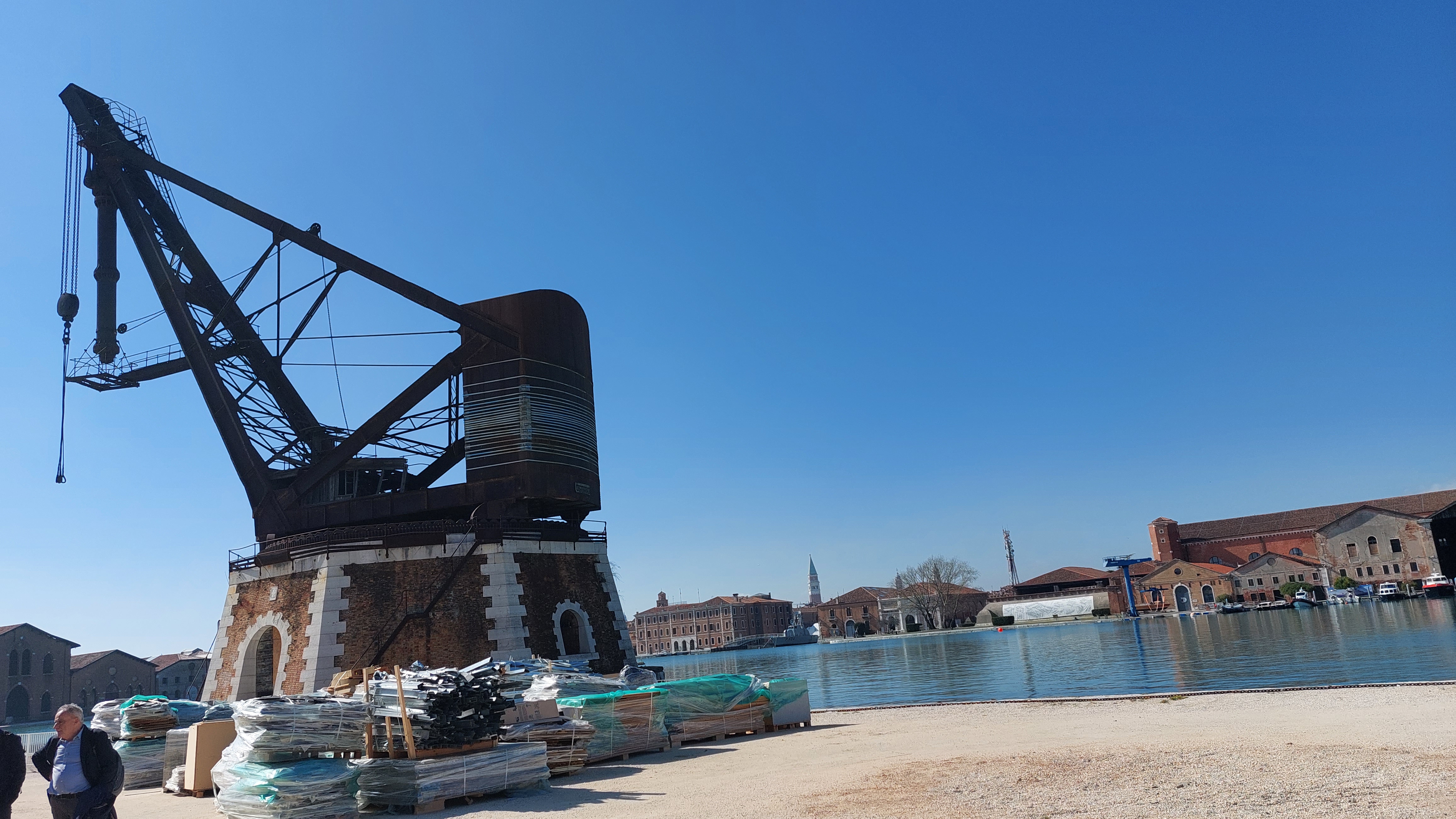 LA BIENNALE - VAL 170 — immagine 4