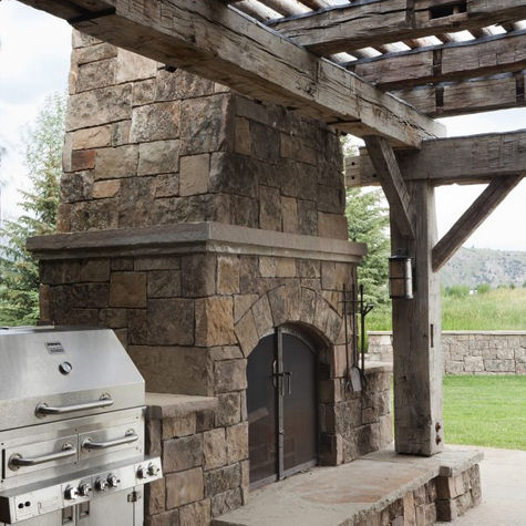 Reclaimed wood pergola near Park City and Salt Lake City, Utah