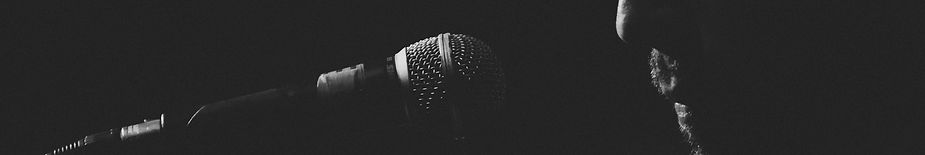 Cantante en el escenario