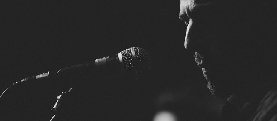 How Financial and Social Commitments Can Help Singers Overcome Anxiety