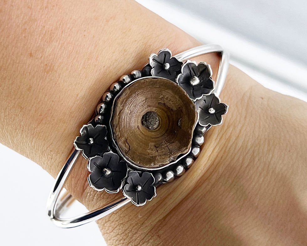 Thumbnail: Sterling Silver Blond/Brown Shark Vertebra Cuff Bracelet OOAK
