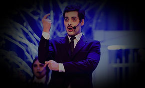 ator representando gomez familia addams