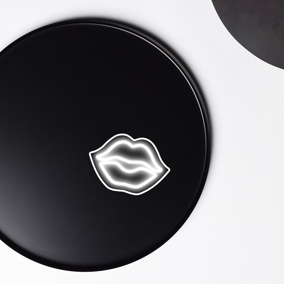 Thumbnail: White Neon Lips Magnet