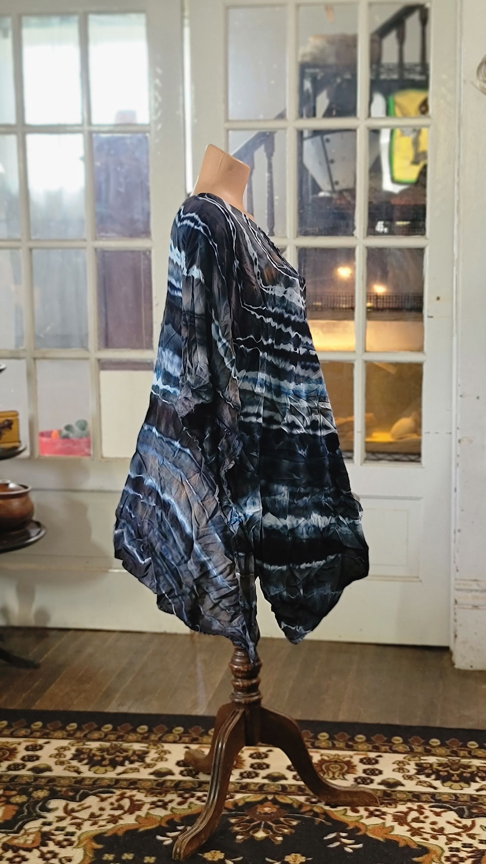 Thumbnail: Brushed Steel Geode Poncho One Size Plus TD159
