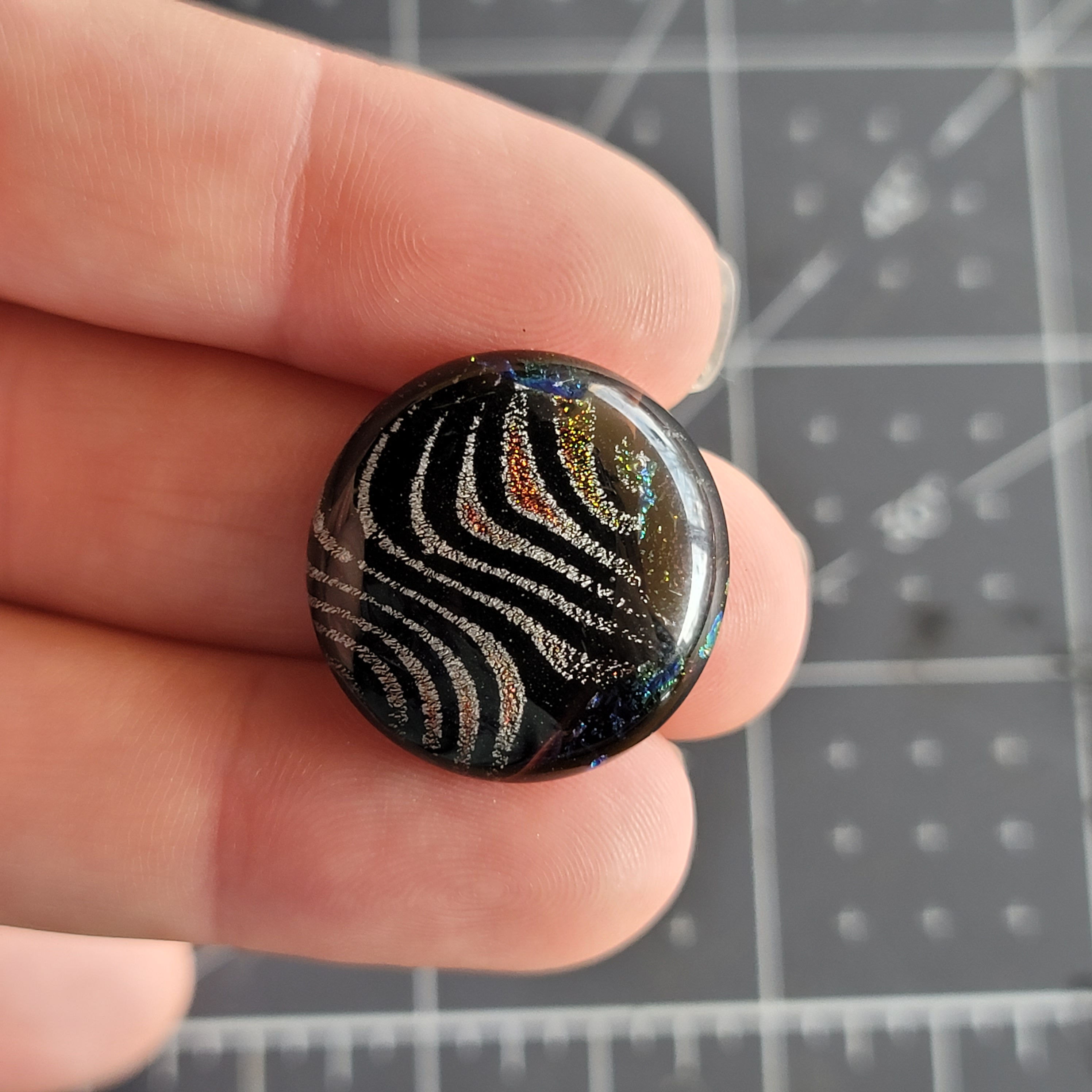 Dichroic Cabochon X21