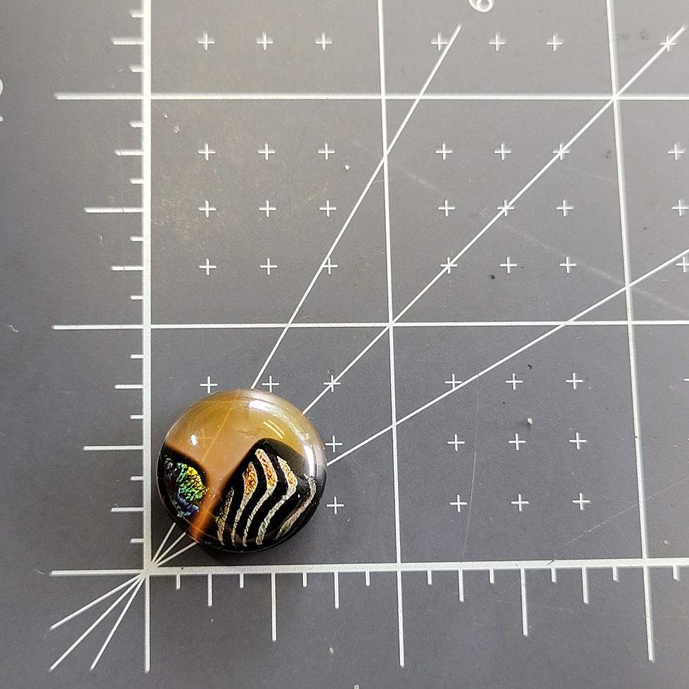 Thumbnail: Dichroic Cabochon F67