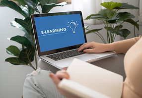 e-learning-student-girl-online-training-at-home-l-2023-11-27-05-26-47-utc.jpg