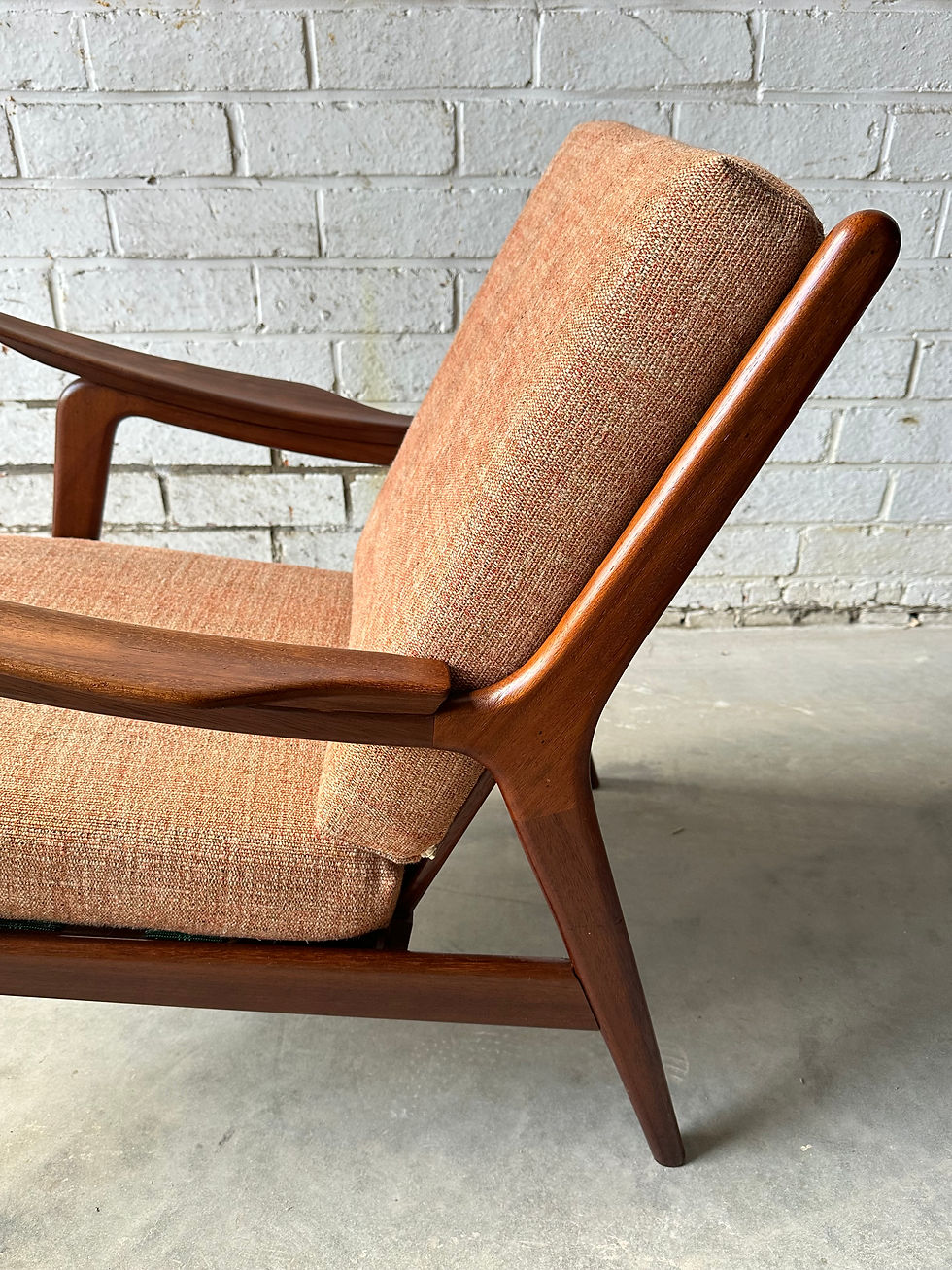 縮圖：Pair of teak armchairs, 60s