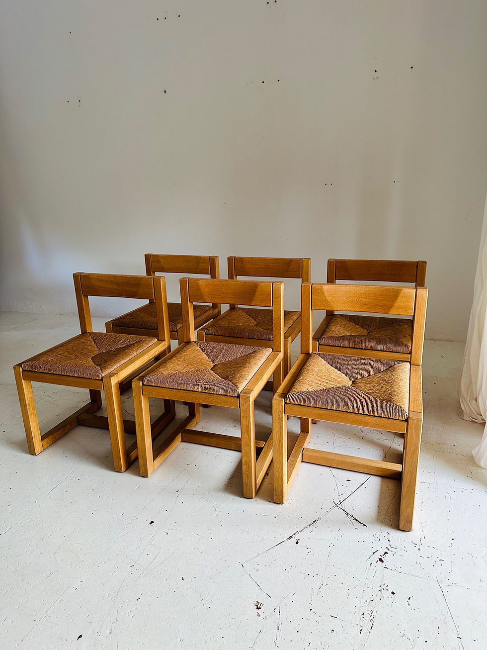 Thumbnail: Architectural massif oak table & 6 chairs, Belgian design, 70s