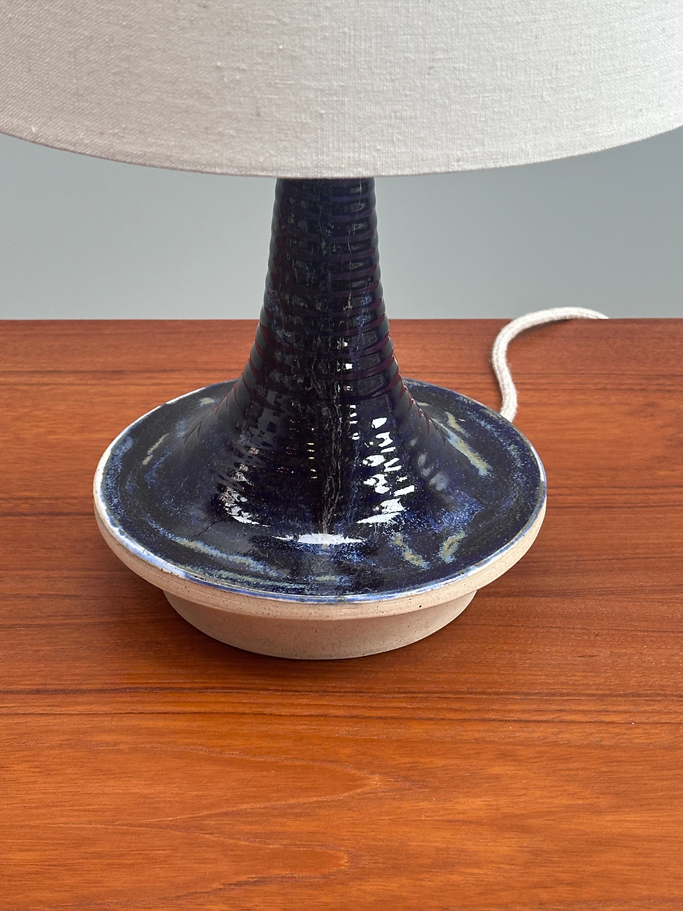 縮圖：Danish blue ceramic table lamp