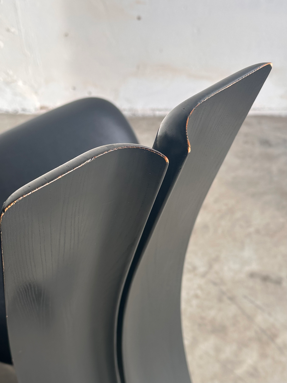 Thumbnail: Set of 4 sculptural ‘Orchid’ chairs, Bob Vanden Berghe, Van den Berghe-Pauvers, 
