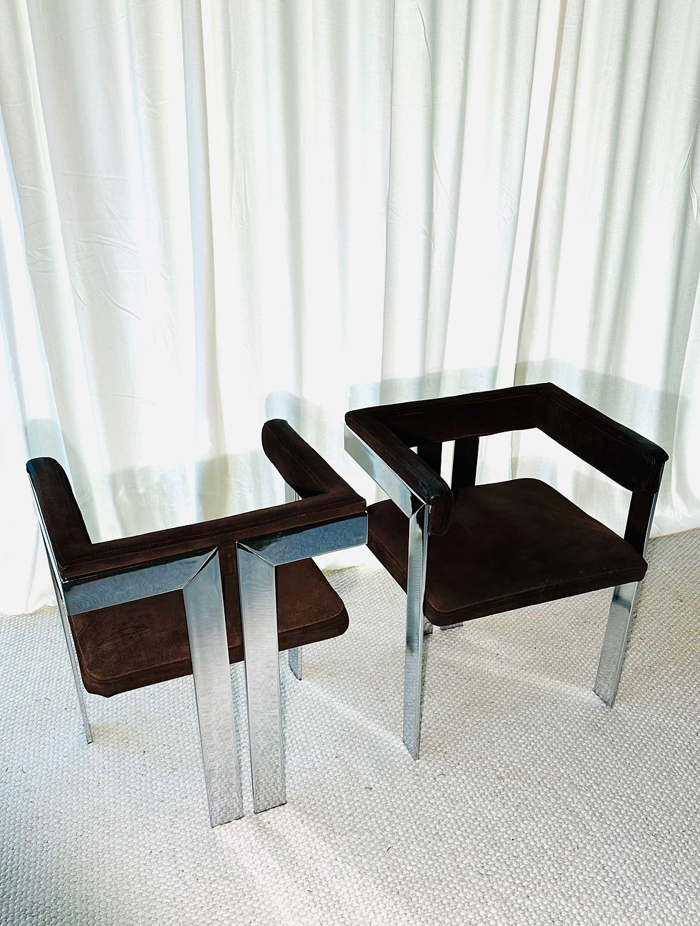 Miniaturbild: Set 2 chromed steel & brown suède chairs, 70s