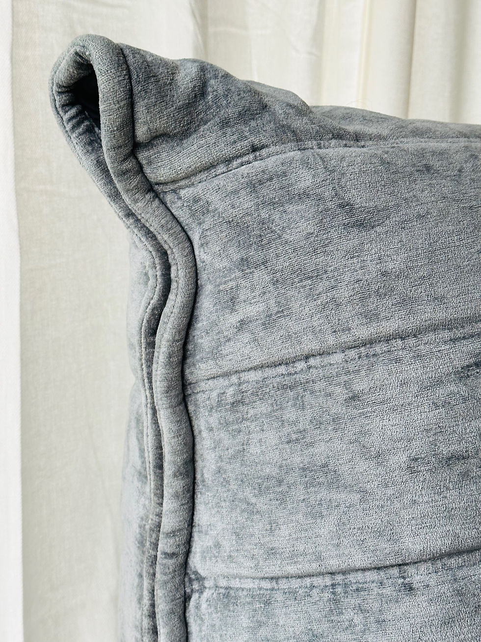 الصورة المصغرة: Togo, convertible to bed, Ligne Roset 