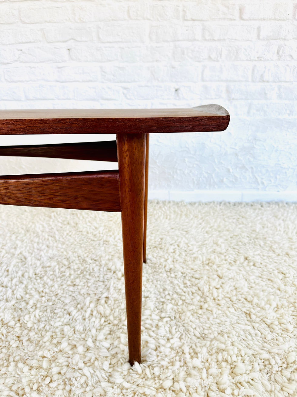 Thumbnail: Vintage salontafel