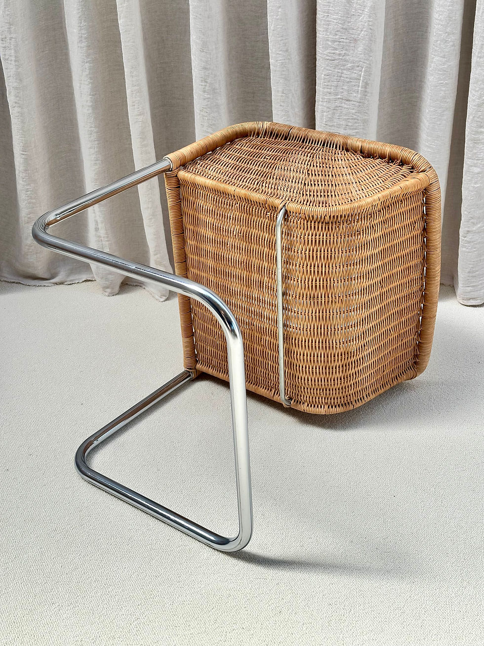 Thumbnail: Set of 4 wicker cantilever chairs, att. Harvey Probber, USA, 70s