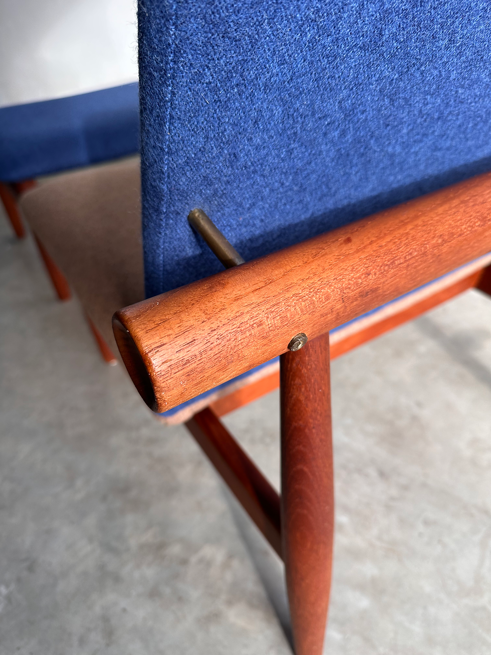 Miniaturbild: 'Japan' lounge chair, Finn Juhl, France & Son, Denmark, 50s