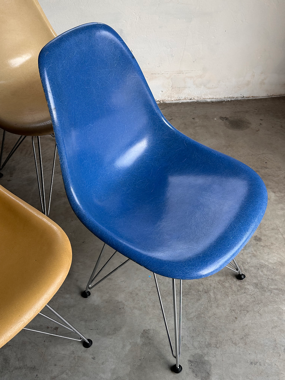 Miniaturbild: Set of 5 DSR chairs, Charles & Ray Eames, Herman Miller, 70s edition