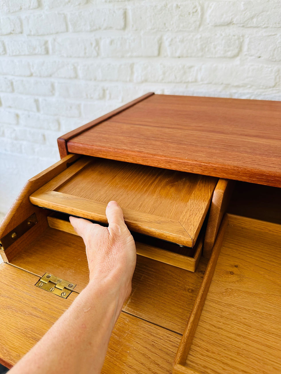 Thumbnail: Deense kaptafel/ladenkast, Arne Hovmand-Olsen, Mogens Kold, jaren 50
