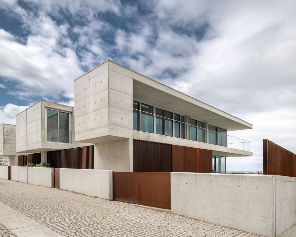 Atlantic Villa _Poltrona Frau _ Arclinea