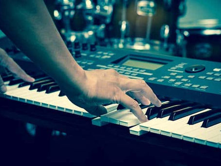 5 Ways to Improve Your Keyboard Playing Skills
